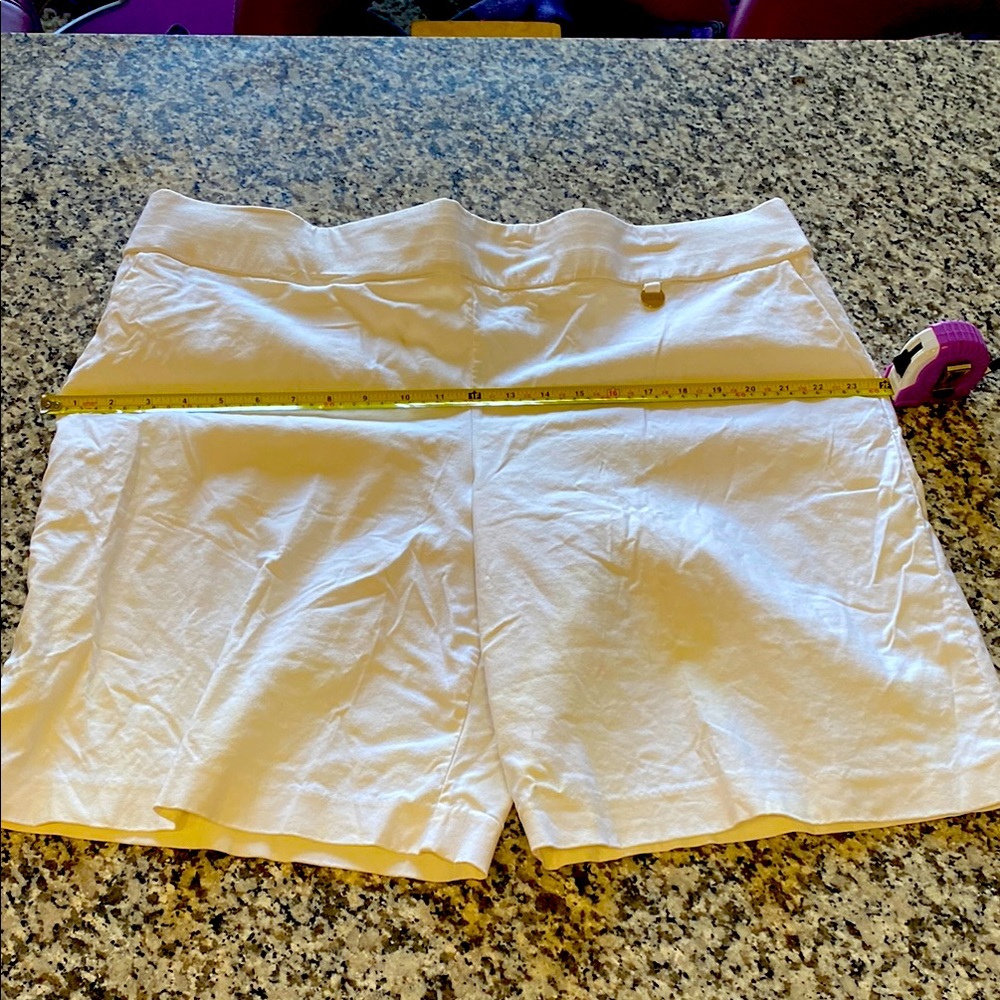 Ellen TracyWomen's White Shorts